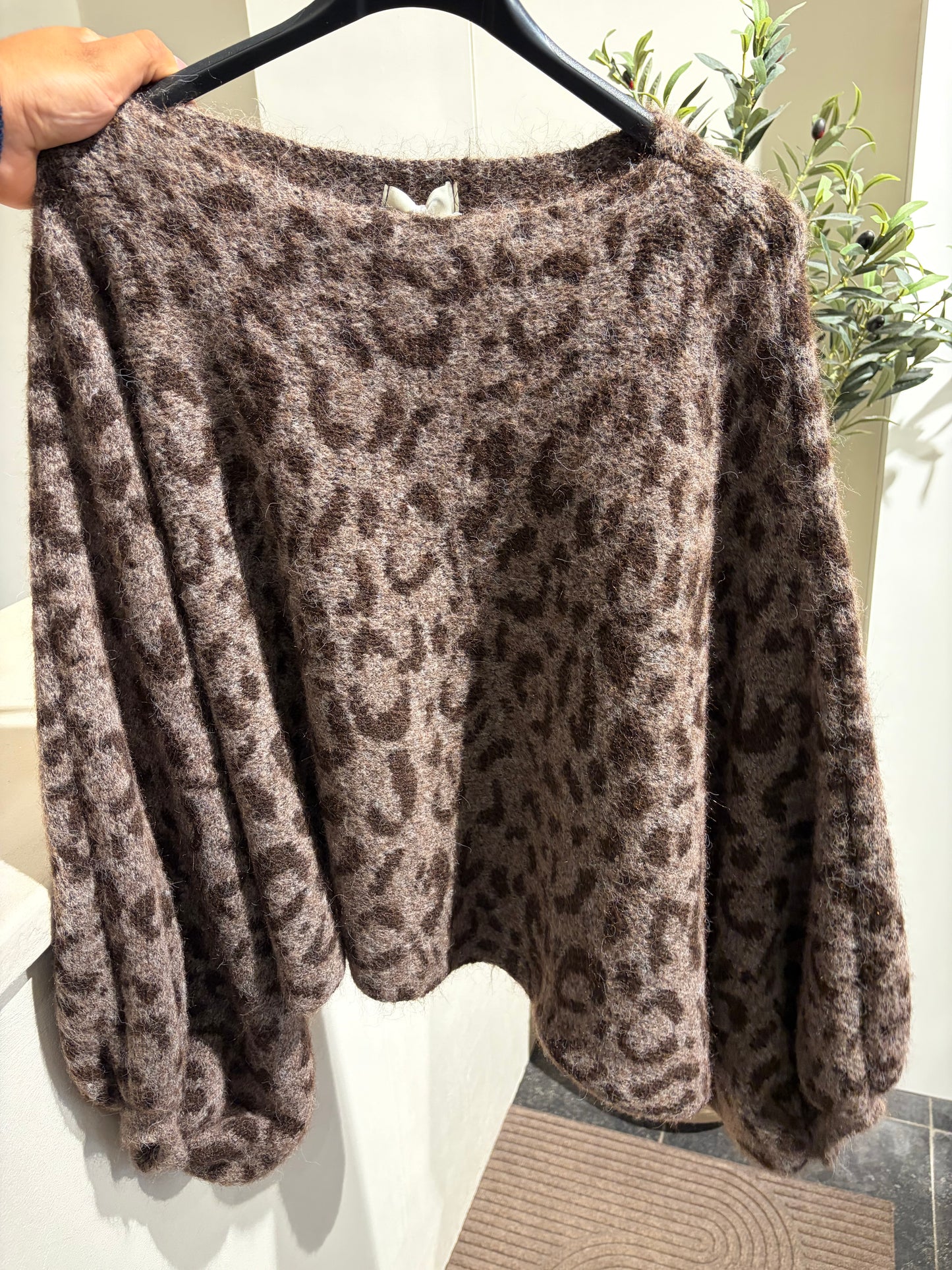 LEOPARD KNIT