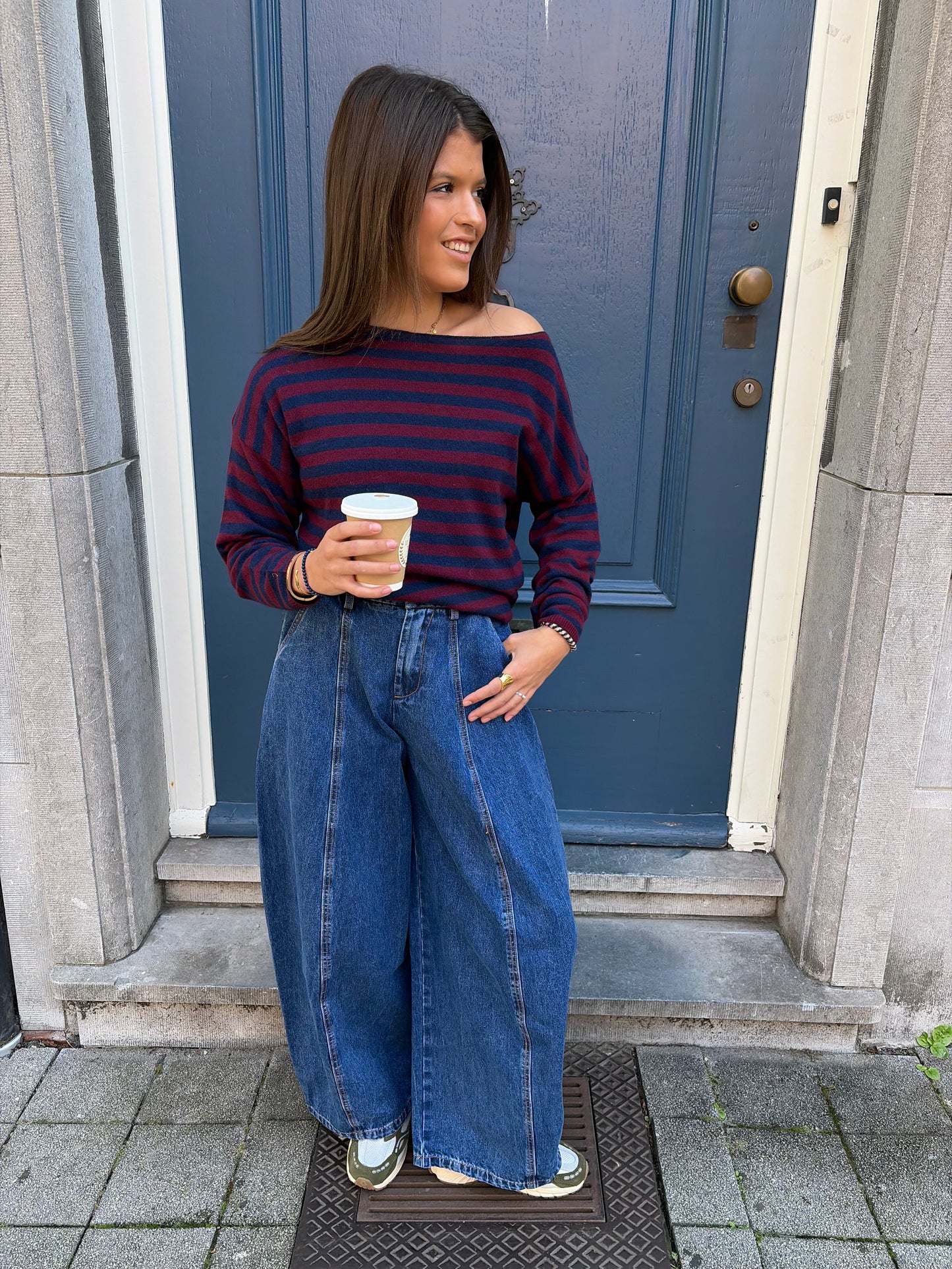 ONE SHOULDER KNIT
