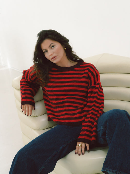 STRIPED KNIT ROOD-BRUIN