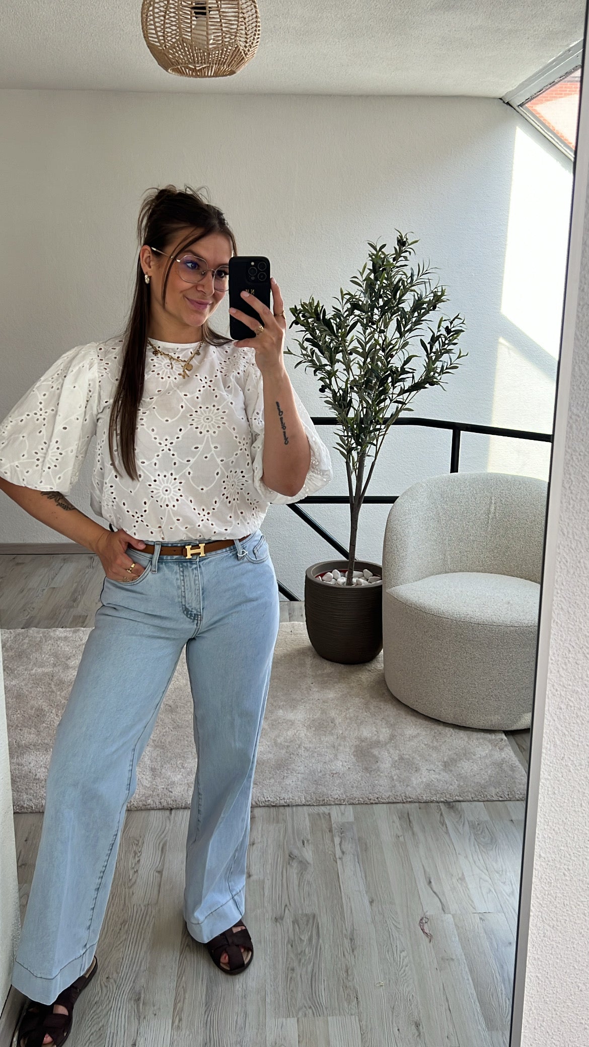 LIGHT BLUE JEANS