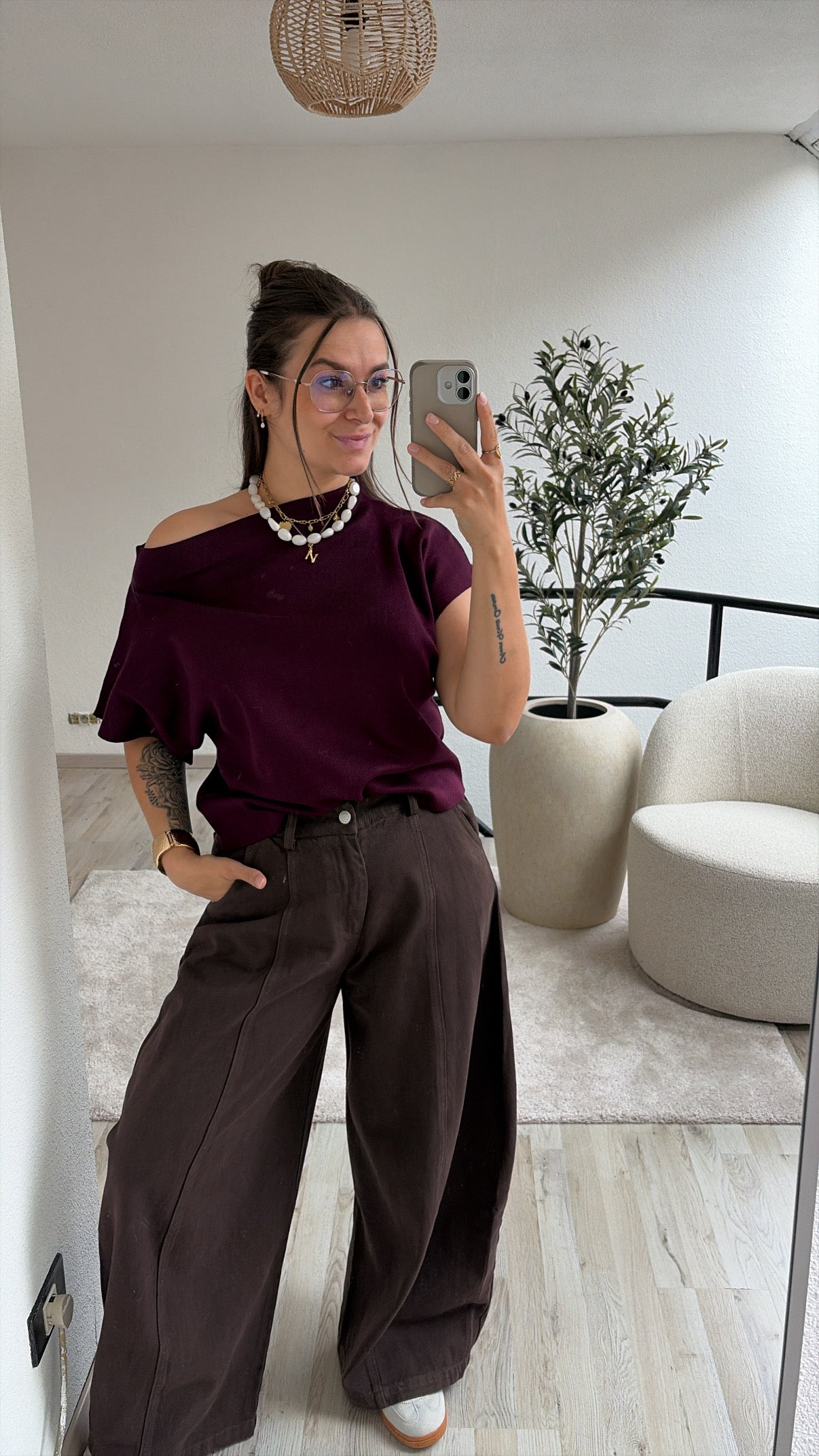 BURGUNDY KNIT TOP