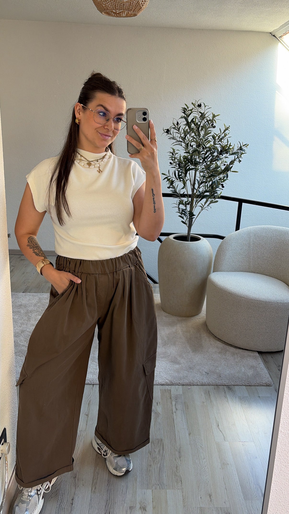 CAMEL CARGO PANTS