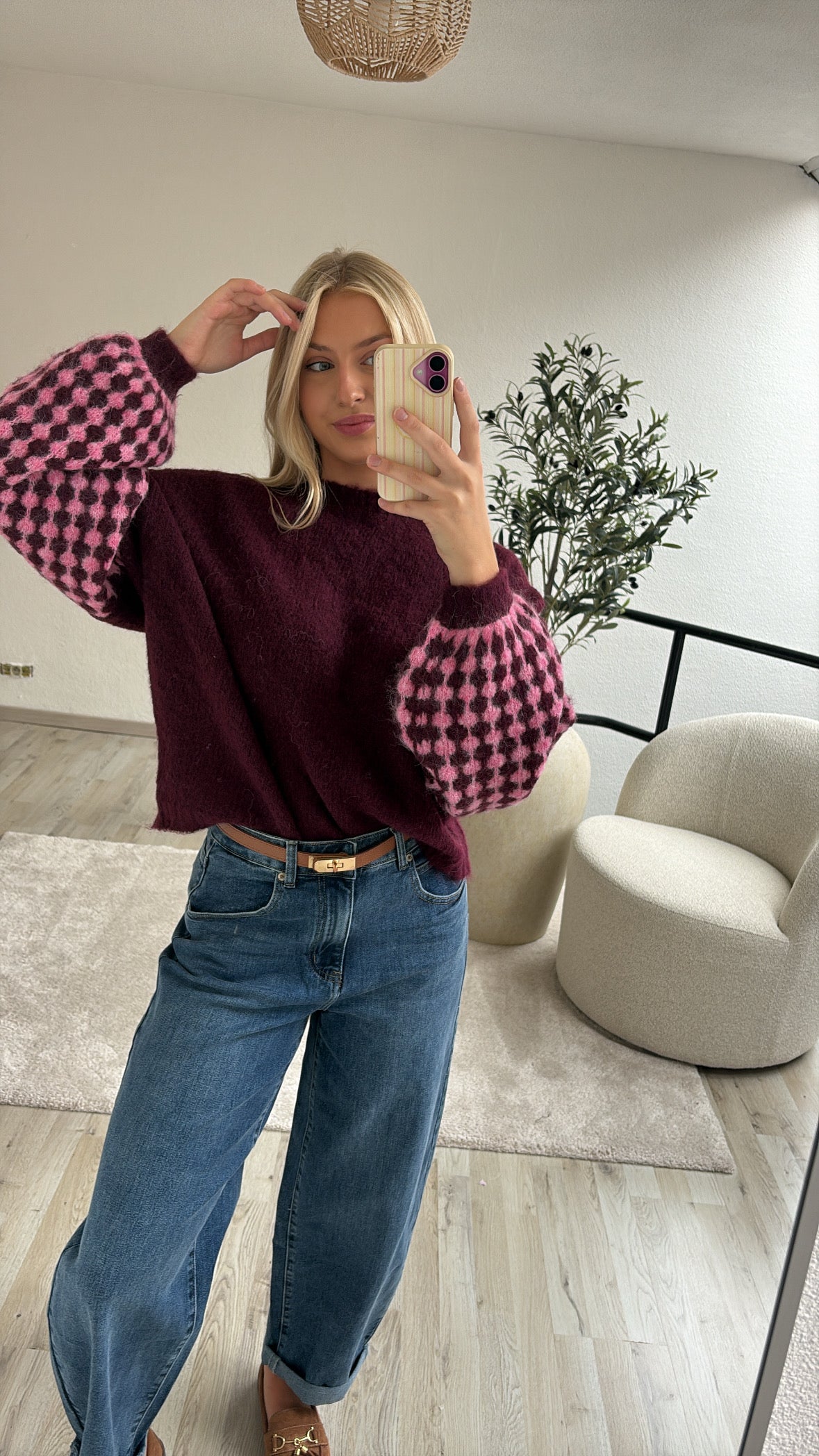 BURGUNDY KNIT