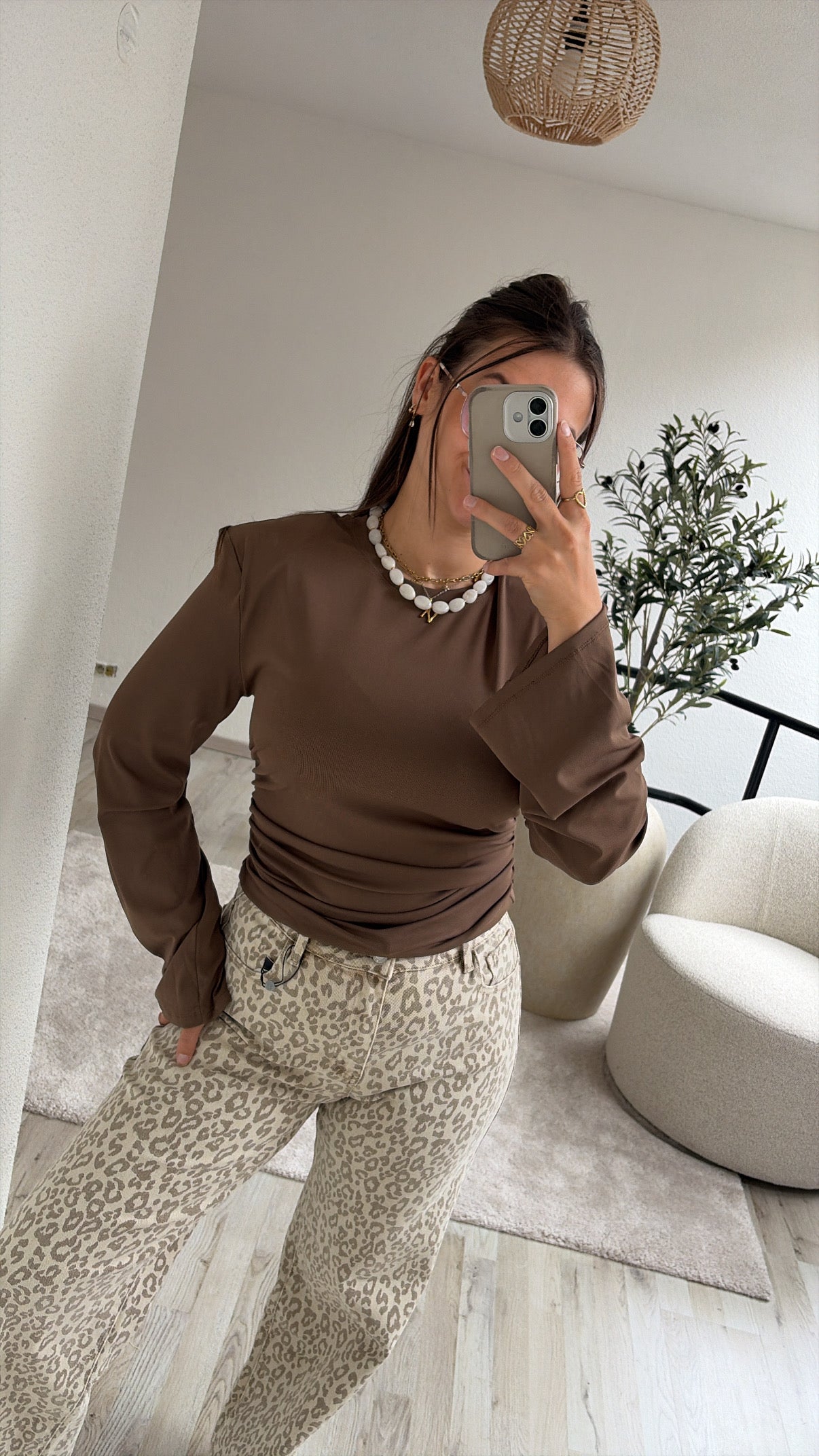 TAUPE LONGSLEEVE