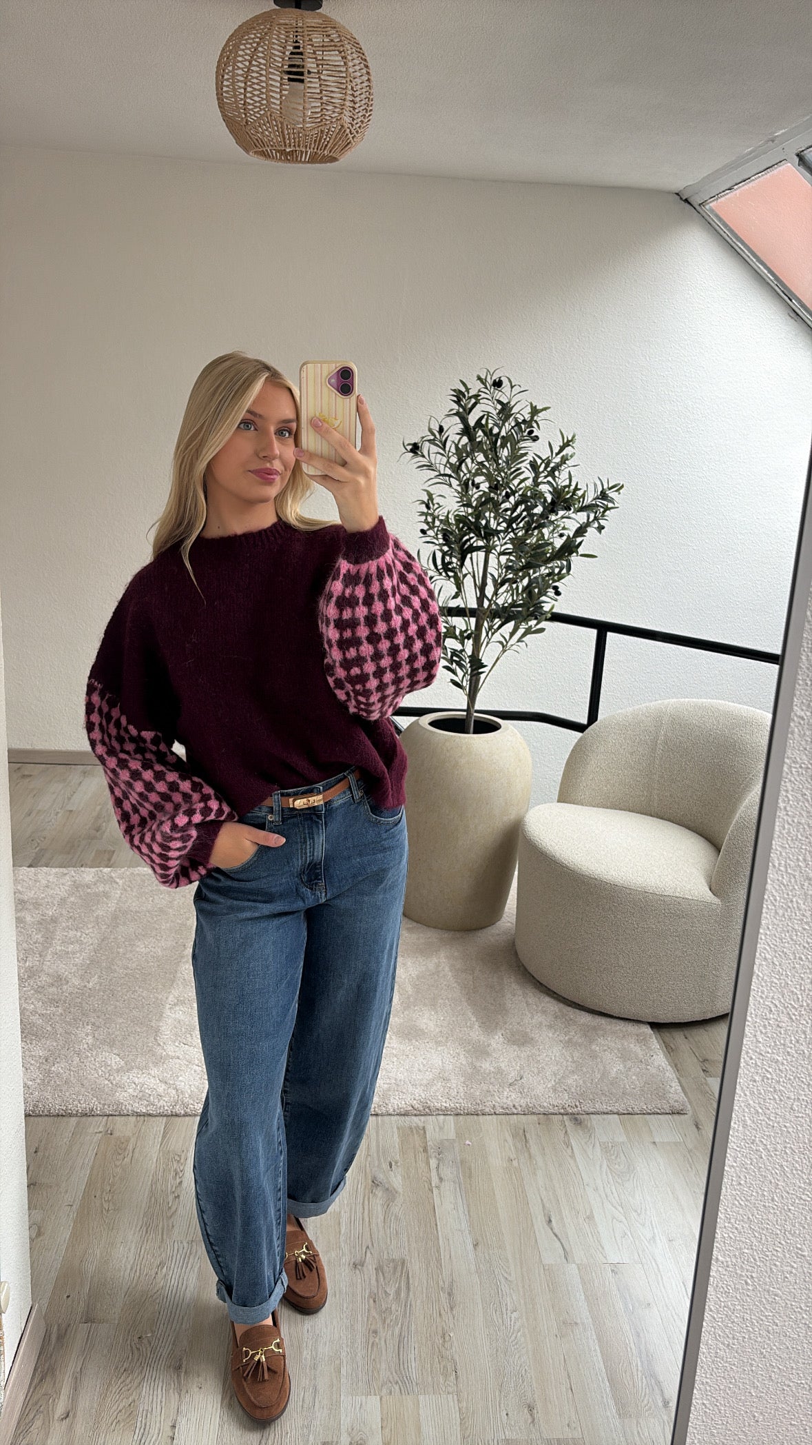 BURGUNDY KNIT