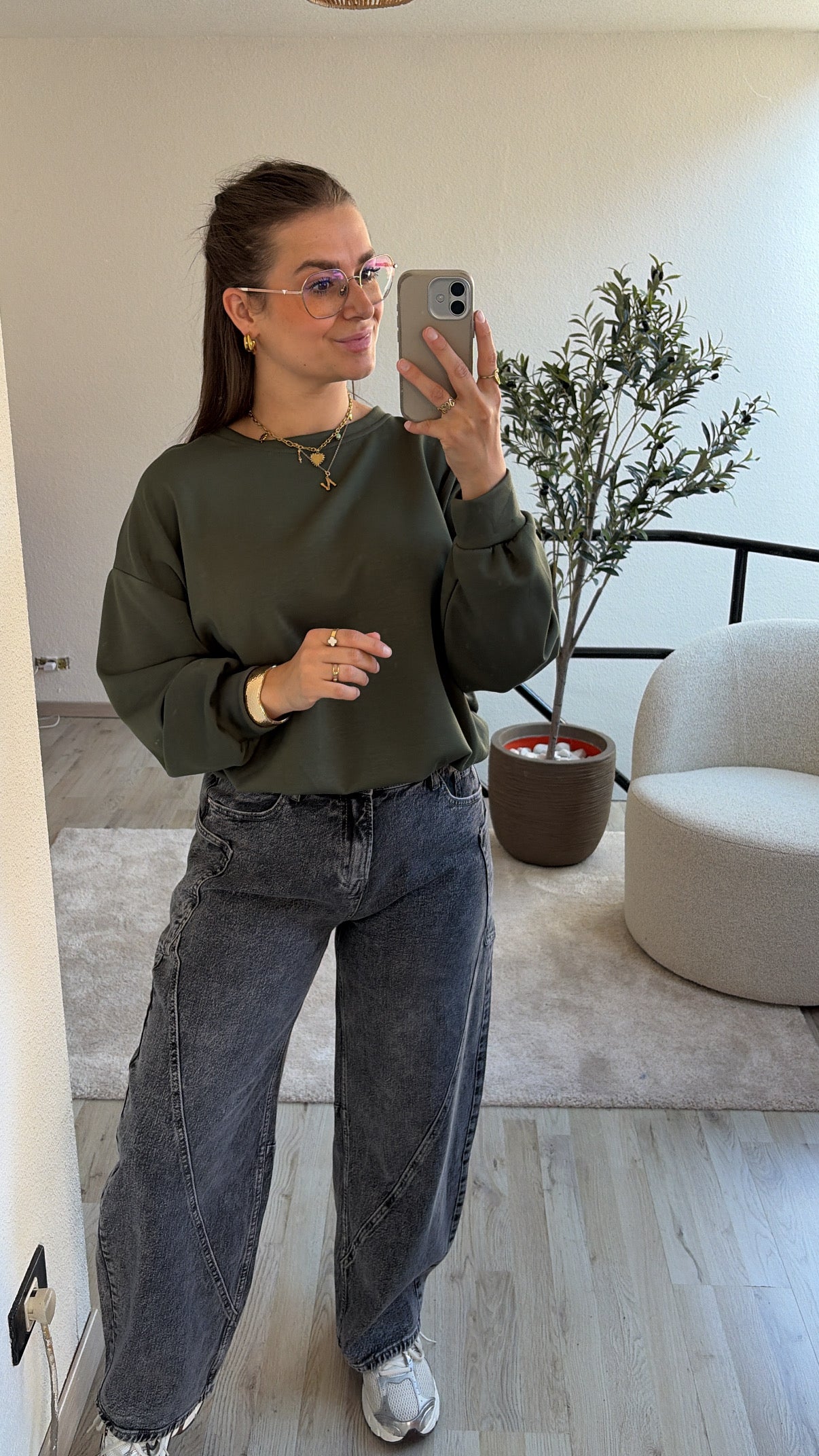 KHAKI PUFFY SWEATER