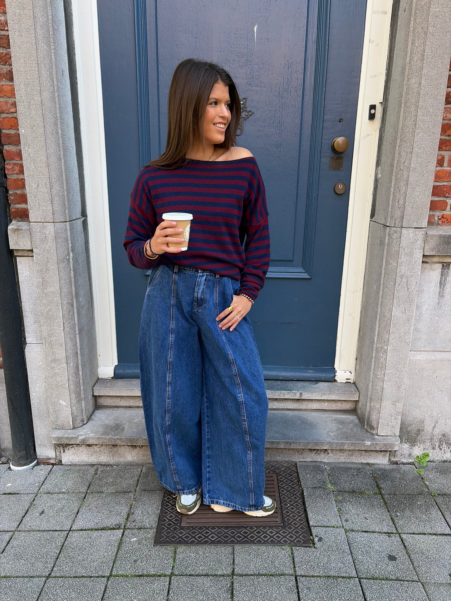 ONE SHOULDER KNIT