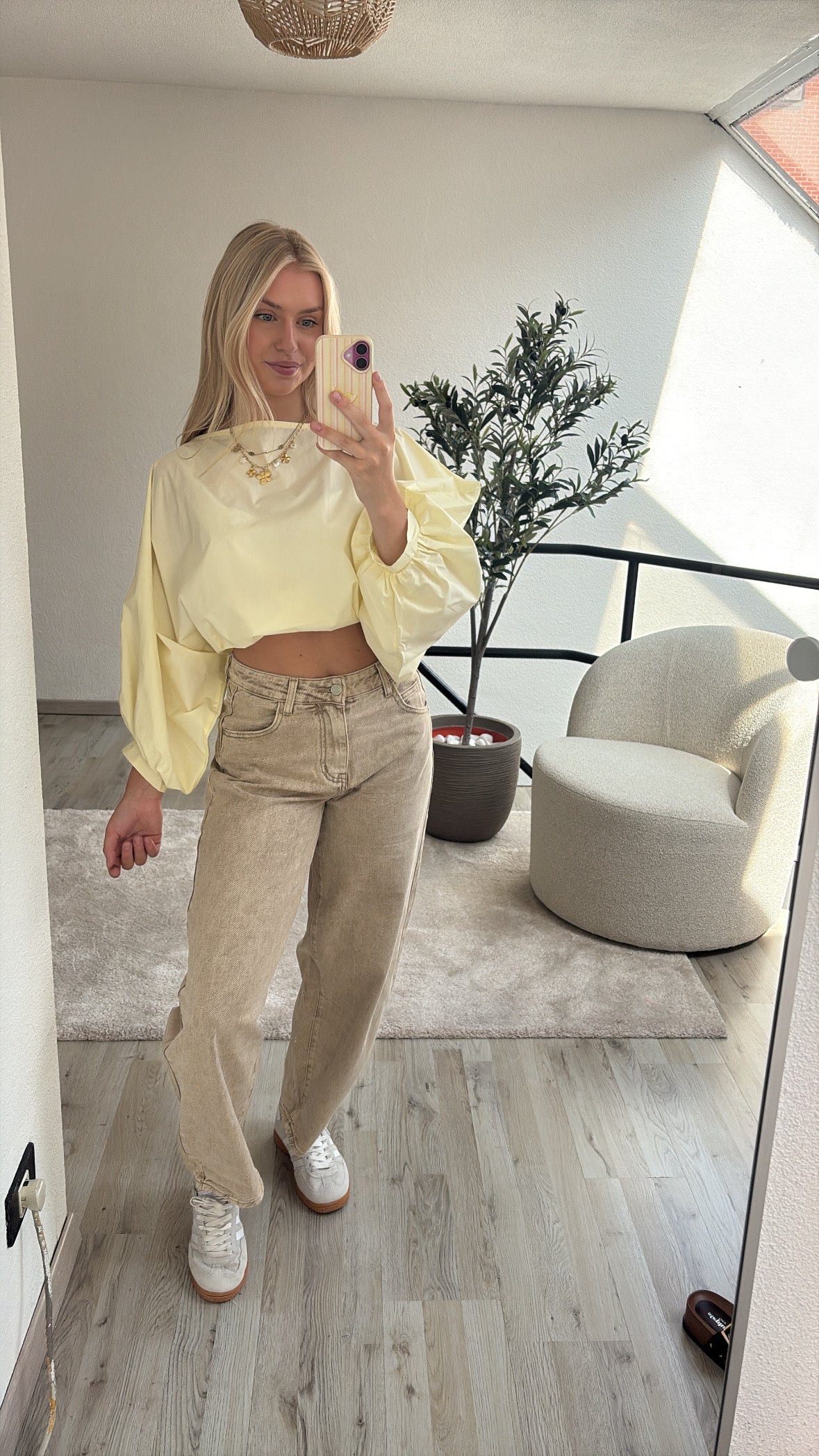 PUFFY BLOUSE GEEL