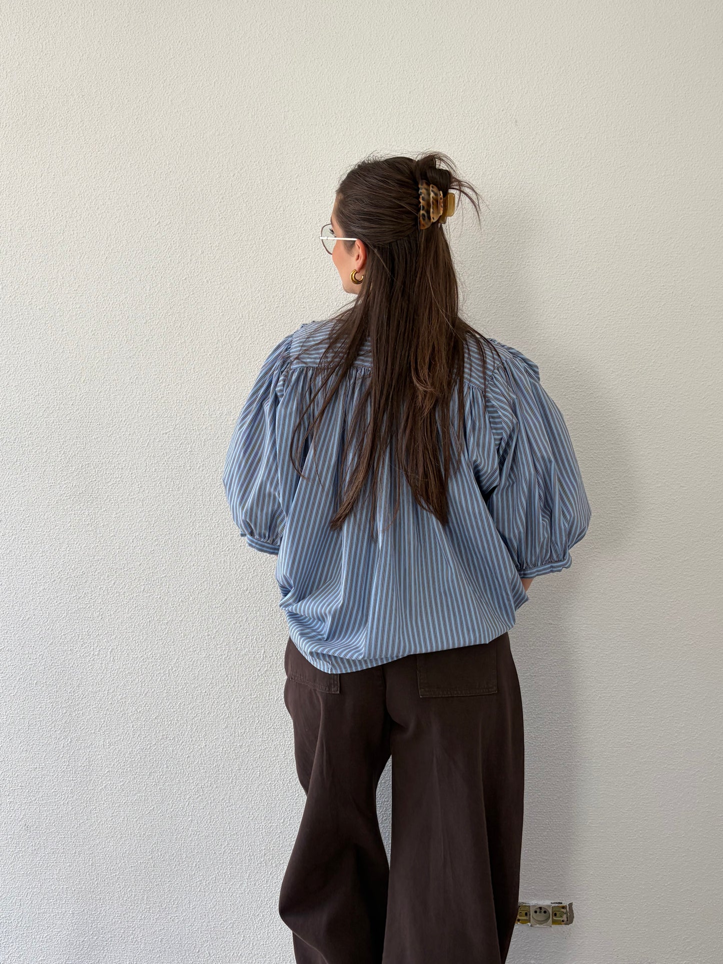 GESTREEPTE BLOUSE