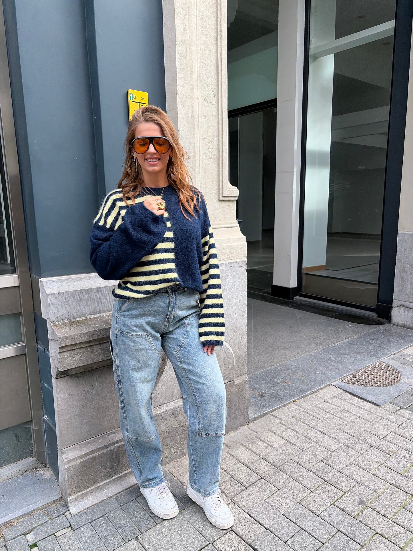 NAVY STRIPED KNIT