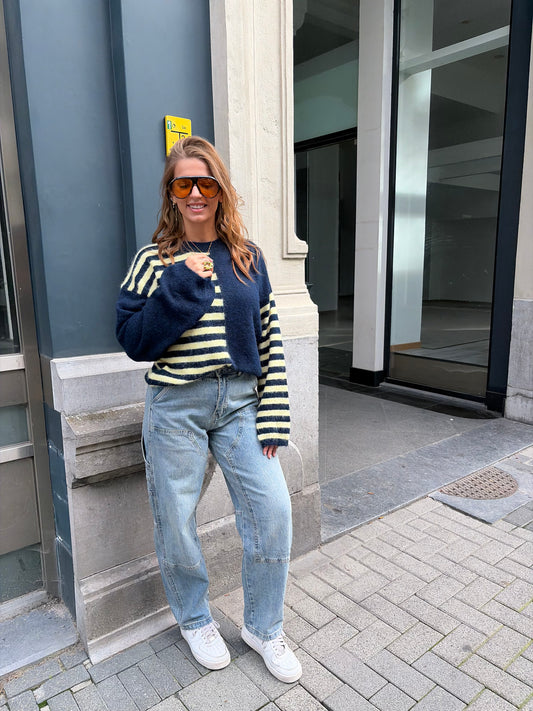 NAVY STRIPED KNIT