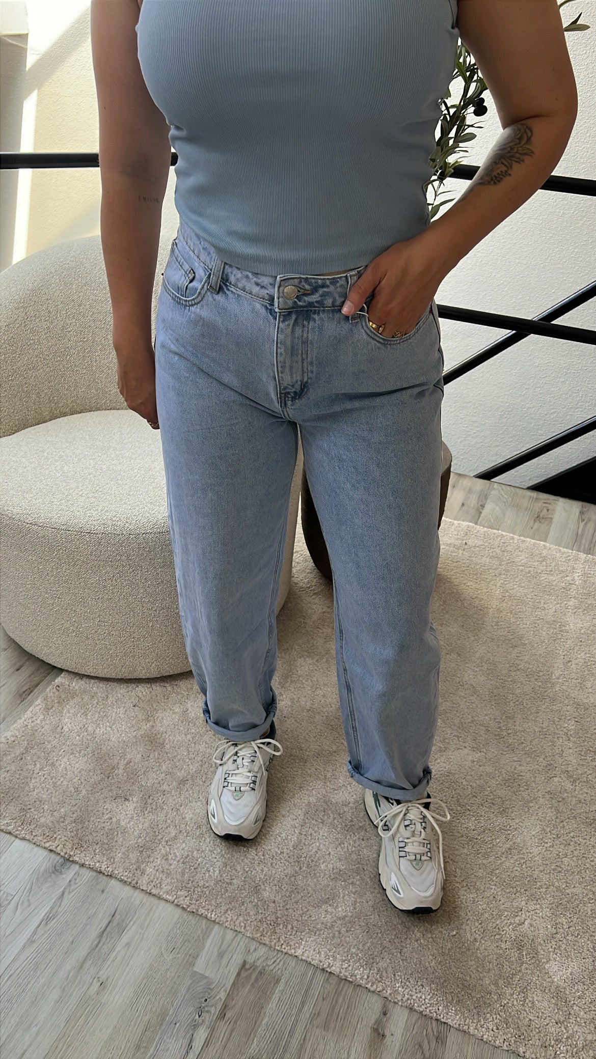 BARREL JEANS