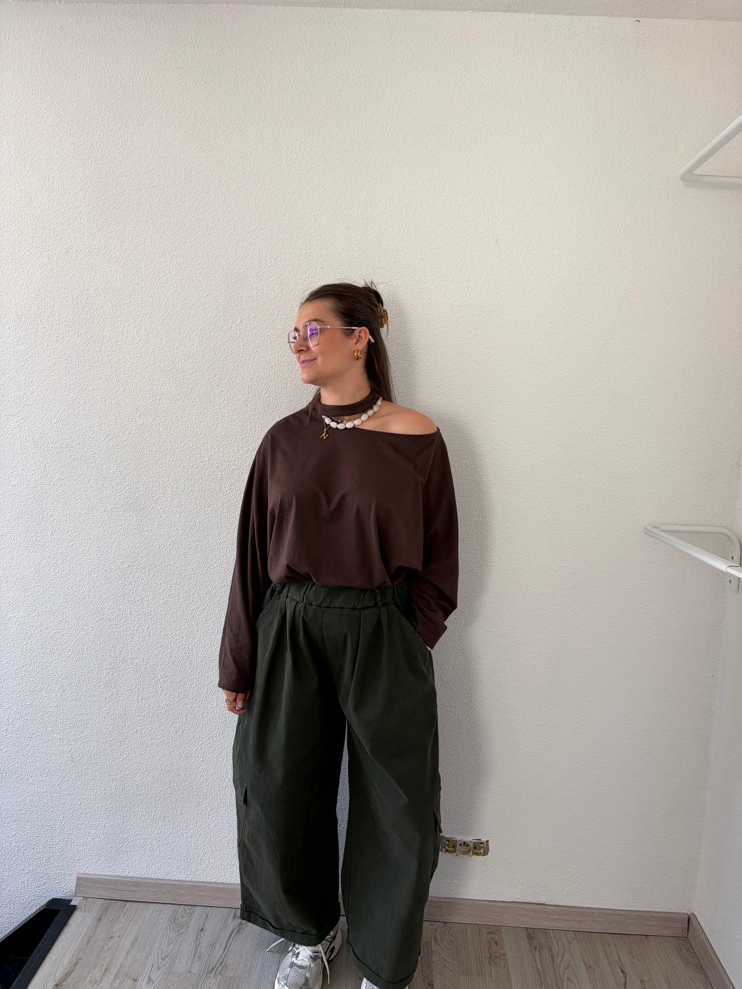 KHAKI CARGO PANTS