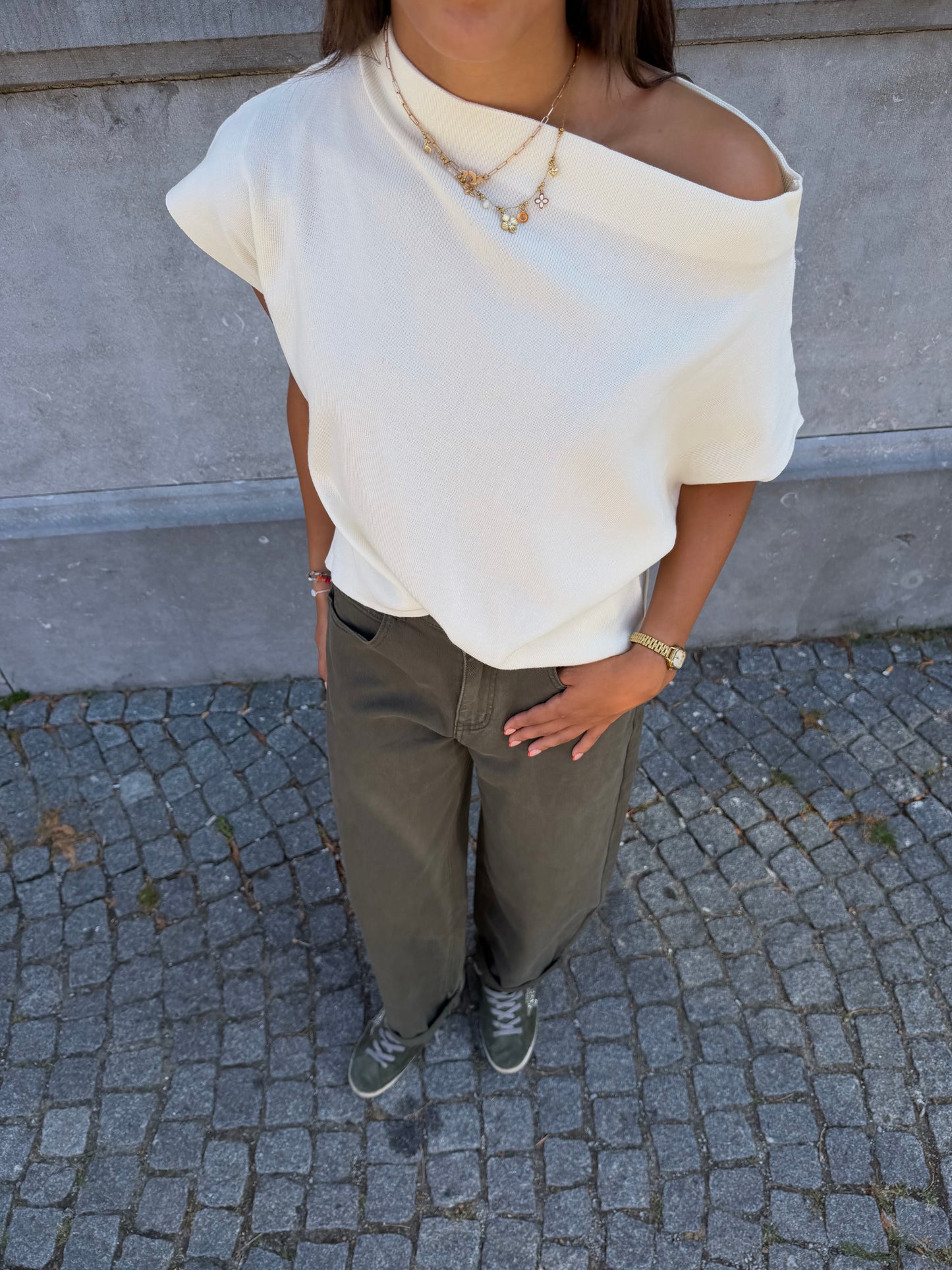 WITTE KNIT TOP