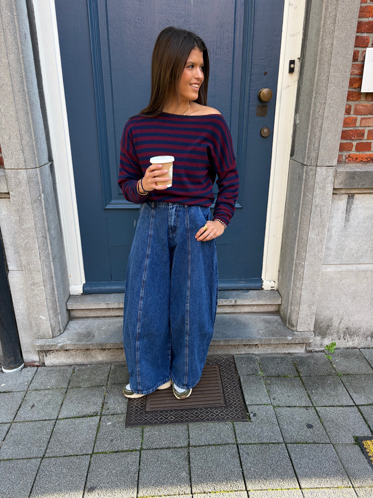 ONE SHOULDER KNIT