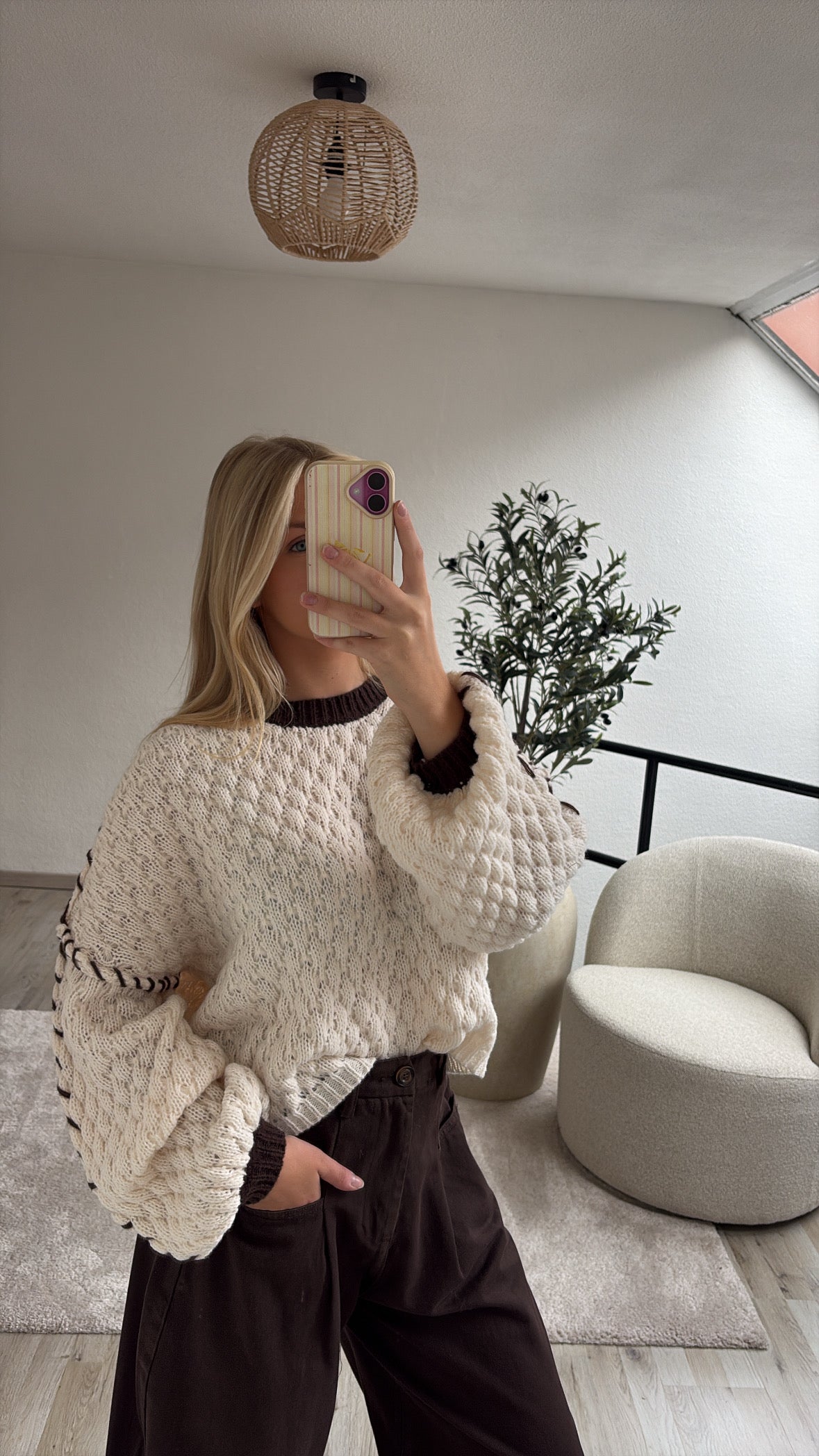 CREME KNIT
