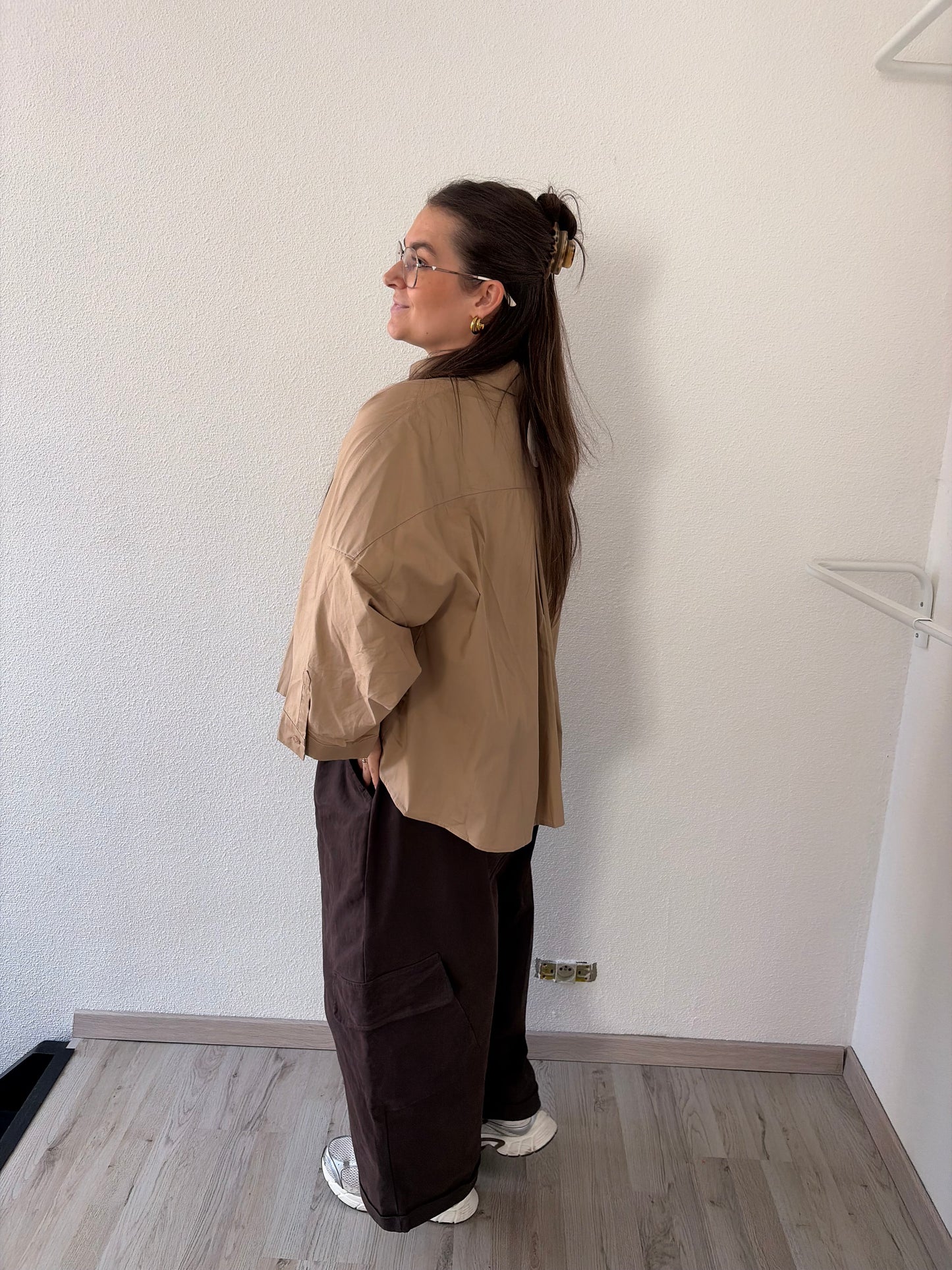 BEIGE BLOUSE