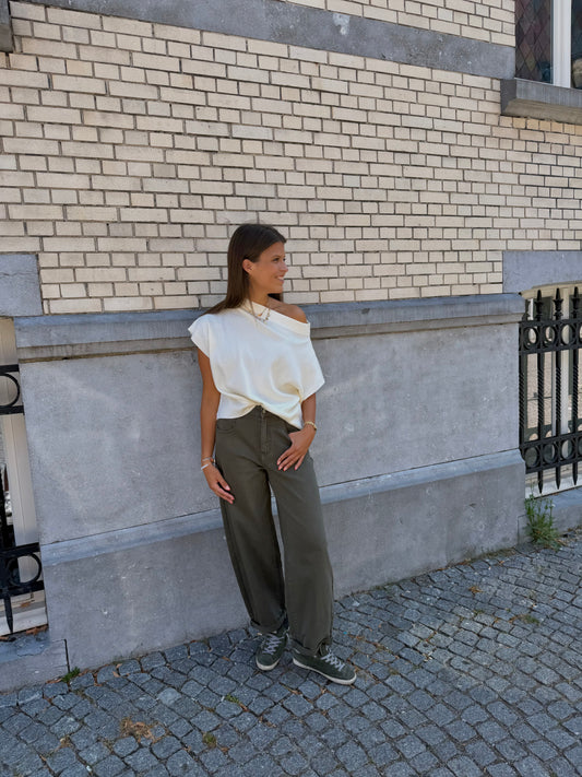 WITTE KNIT TOP