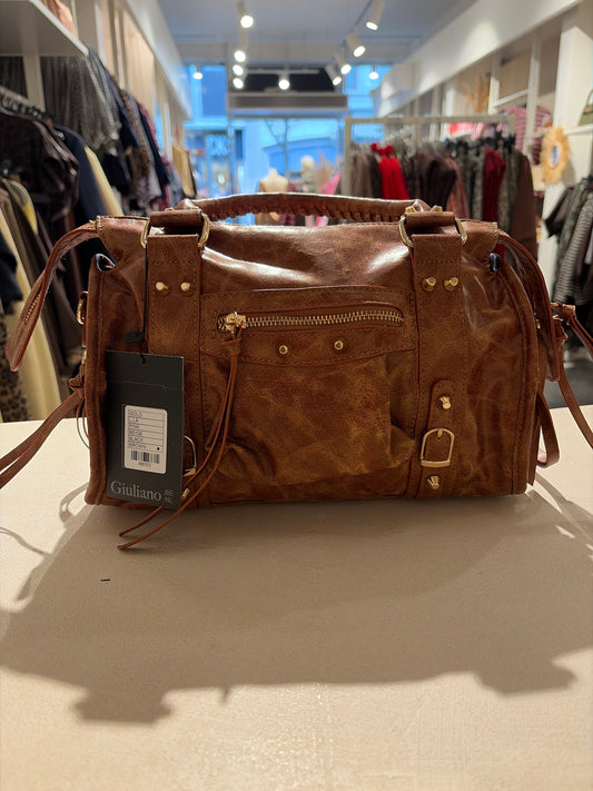 CAMEL TAS