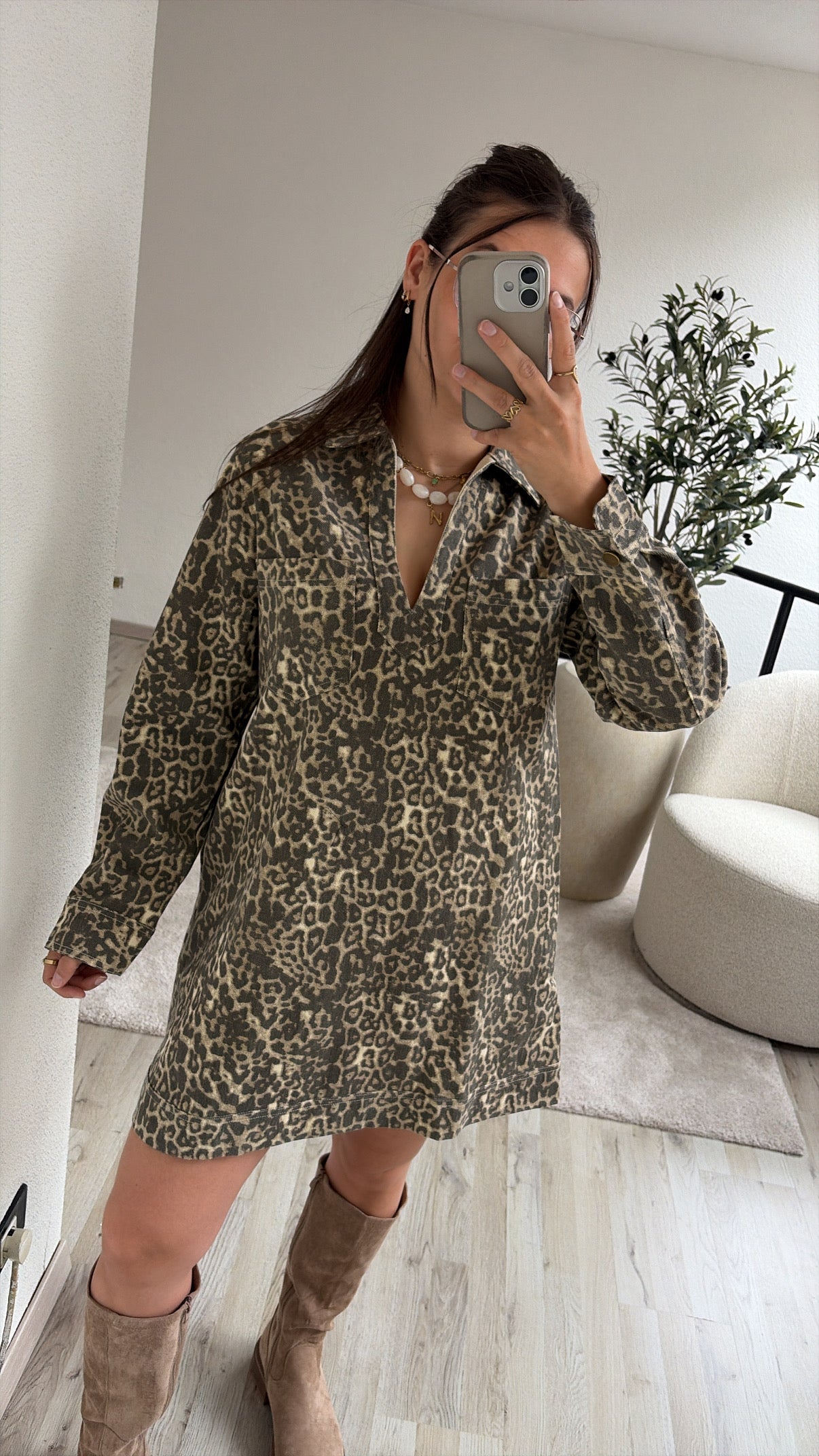 LEOPARD KLEED LANGE MOUWEN