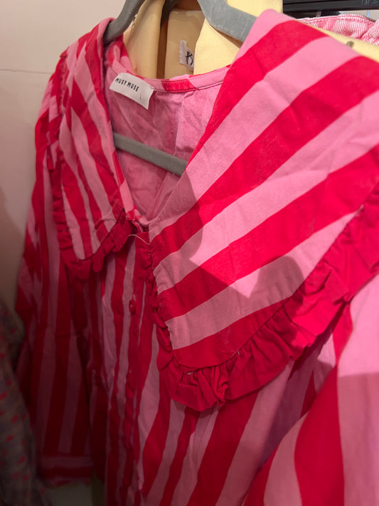 GESTREEPTE BLOUSE