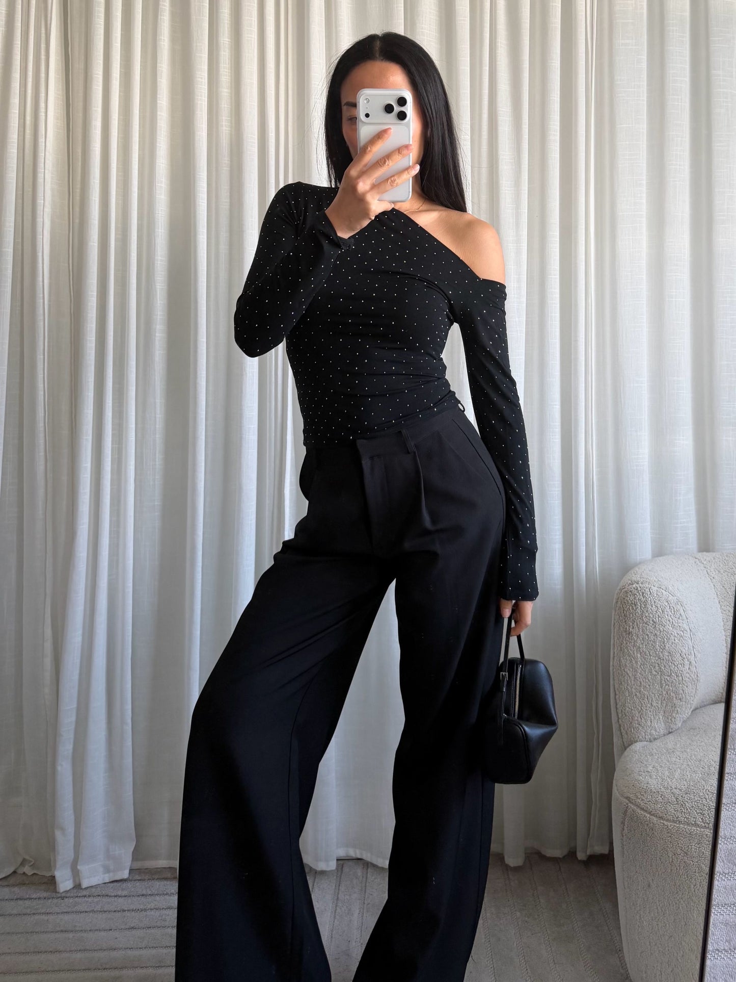 ONE SHOULDER TOP DIAMANTJES
